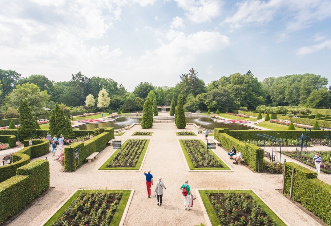 KasteeltuinenArcen_Tuinen_Rosarium_1.jpg