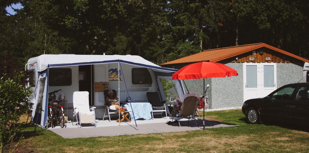 SUPERCOMFORT_KAMPEREN_CARAVAN_AUTO_STEL_RODE_PARASOL-2.jpg